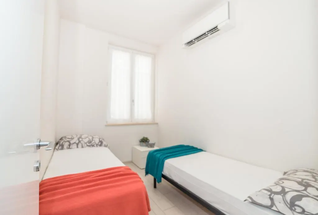 Appartamenti Area 123 Diano Marina Italy