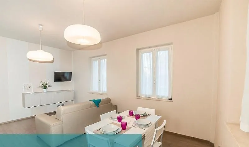Appartamenti Area 123 디아노마리나 아파트